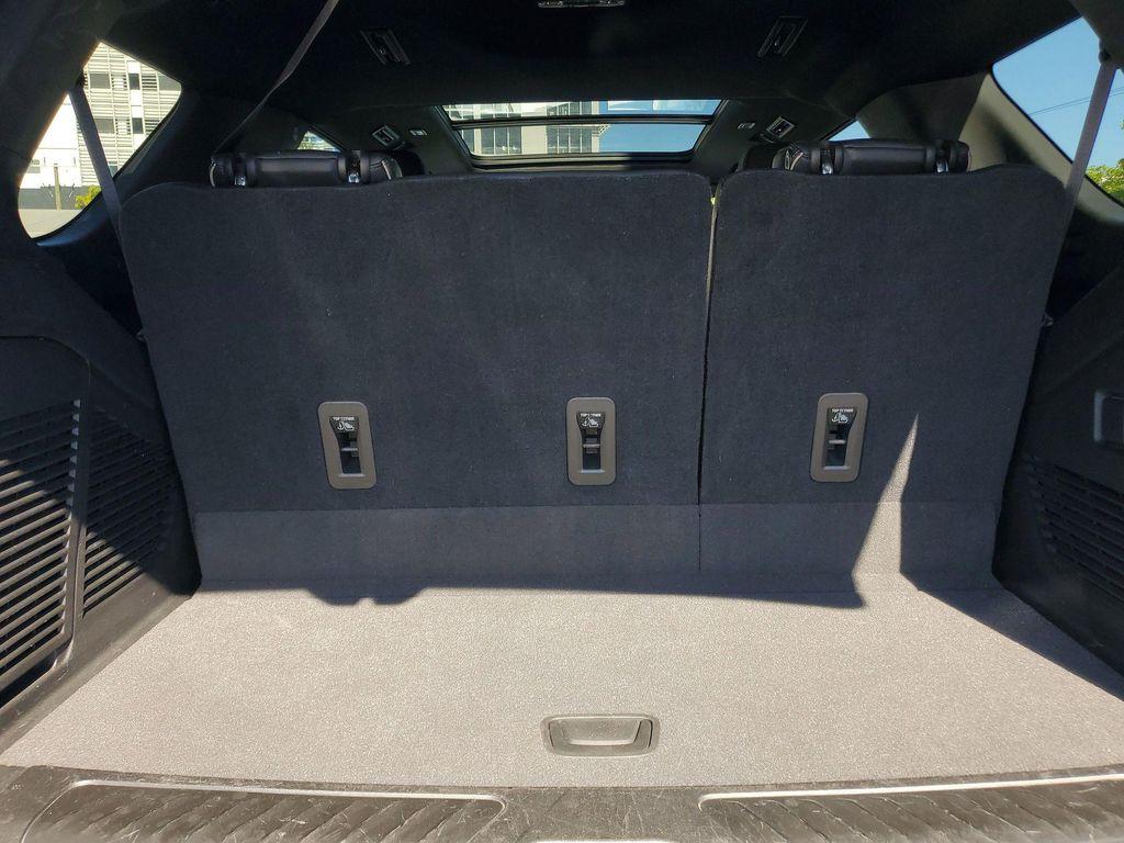 used 2021 GMC Yukon car, priced at $51,443