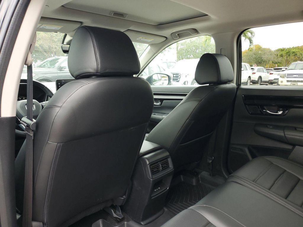 used 2025 Honda CR-V car, priced at $27,500