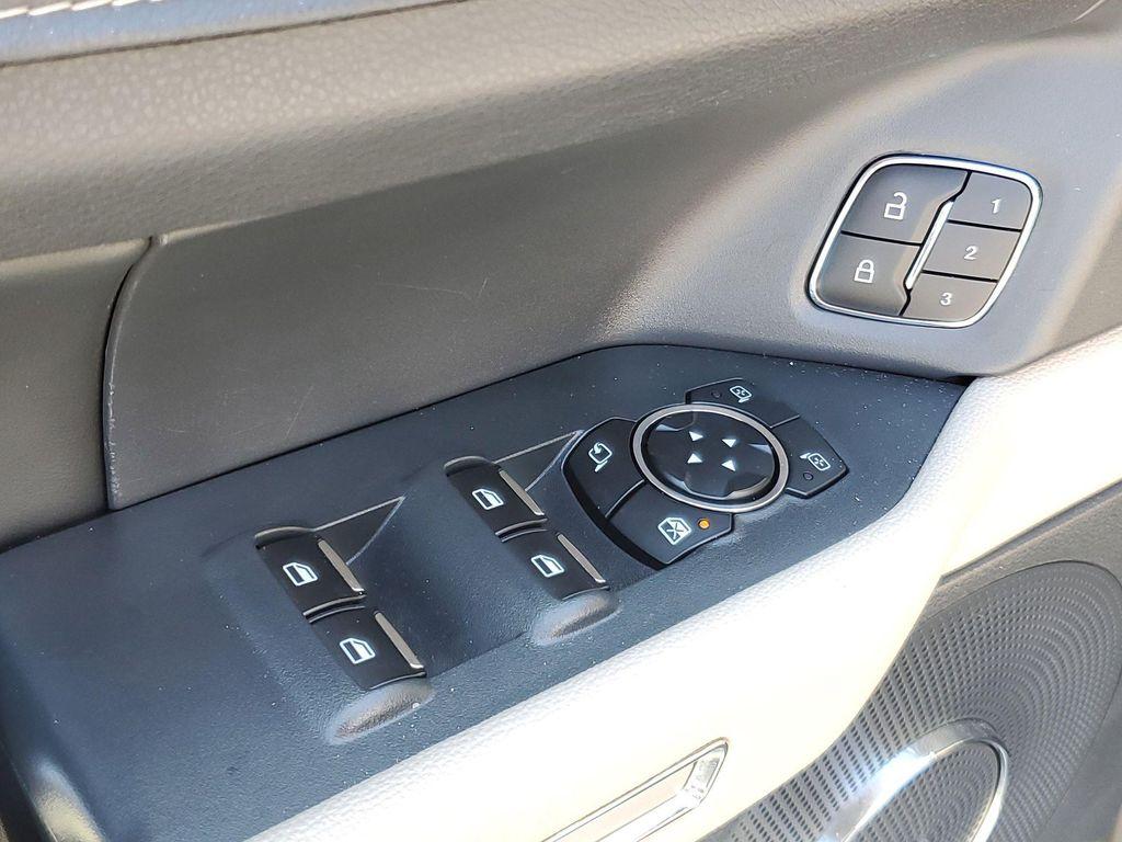 used 2024 Ford Expedition car, priced at $43,500