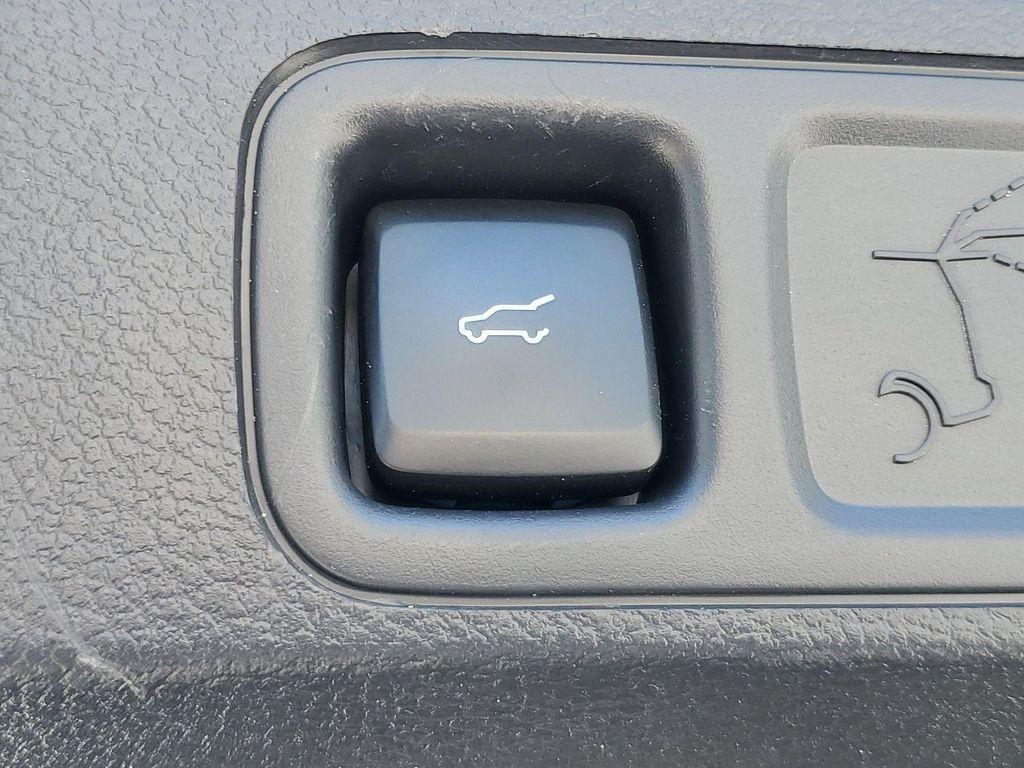 used 2024 Ford Expedition car, priced at $43,500