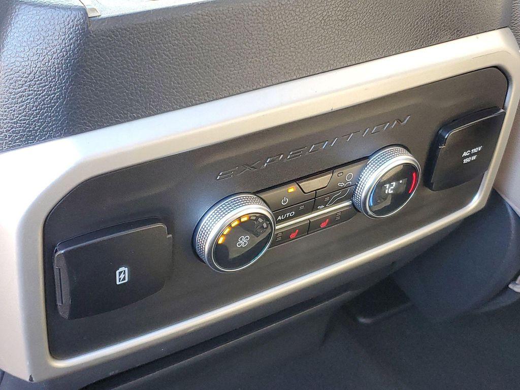 used 2024 Ford Expedition car, priced at $43,500