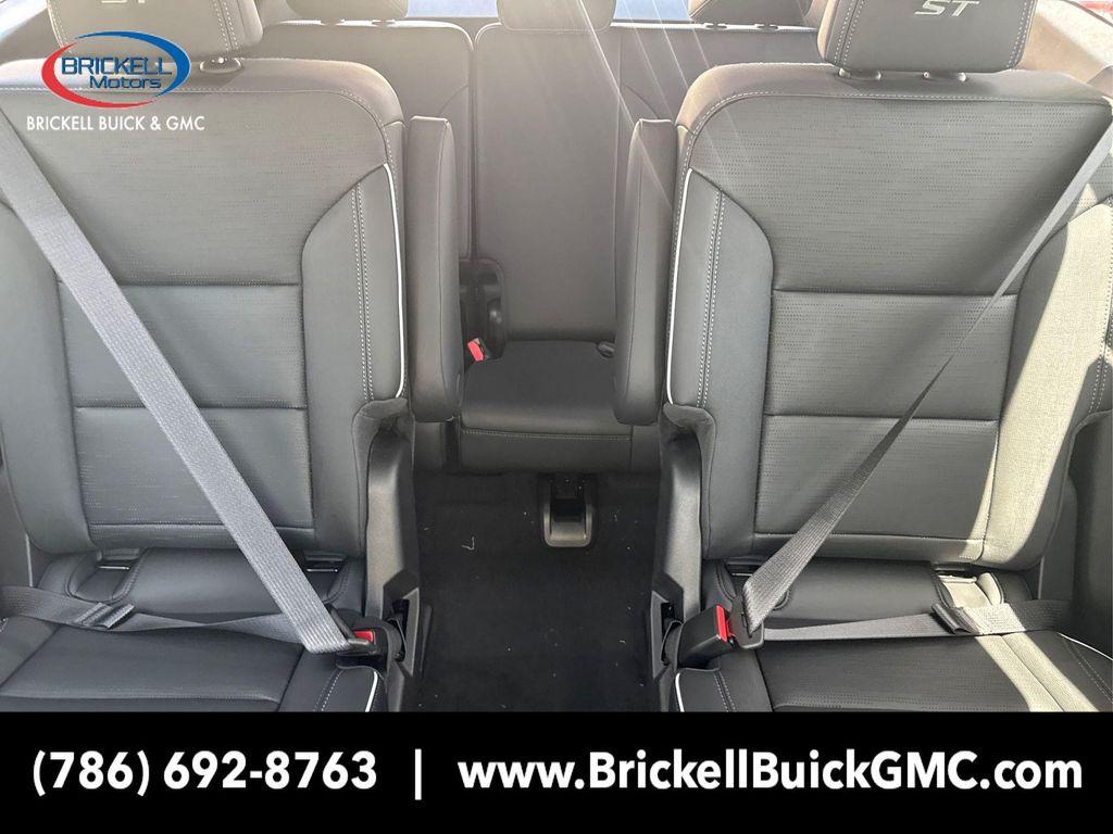 new 2025 Buick Enclave car, priced at $47,224