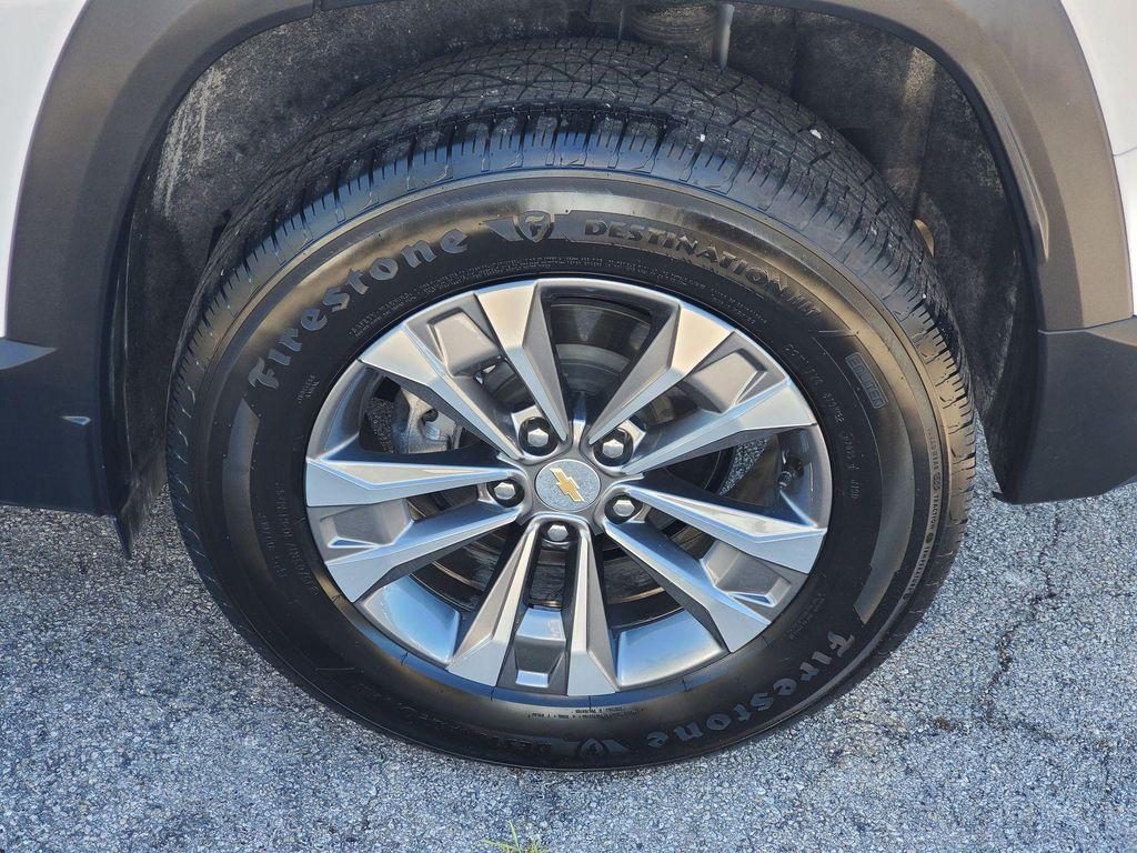 used 2026 Chevrolet Equinox car, priced at $27,543