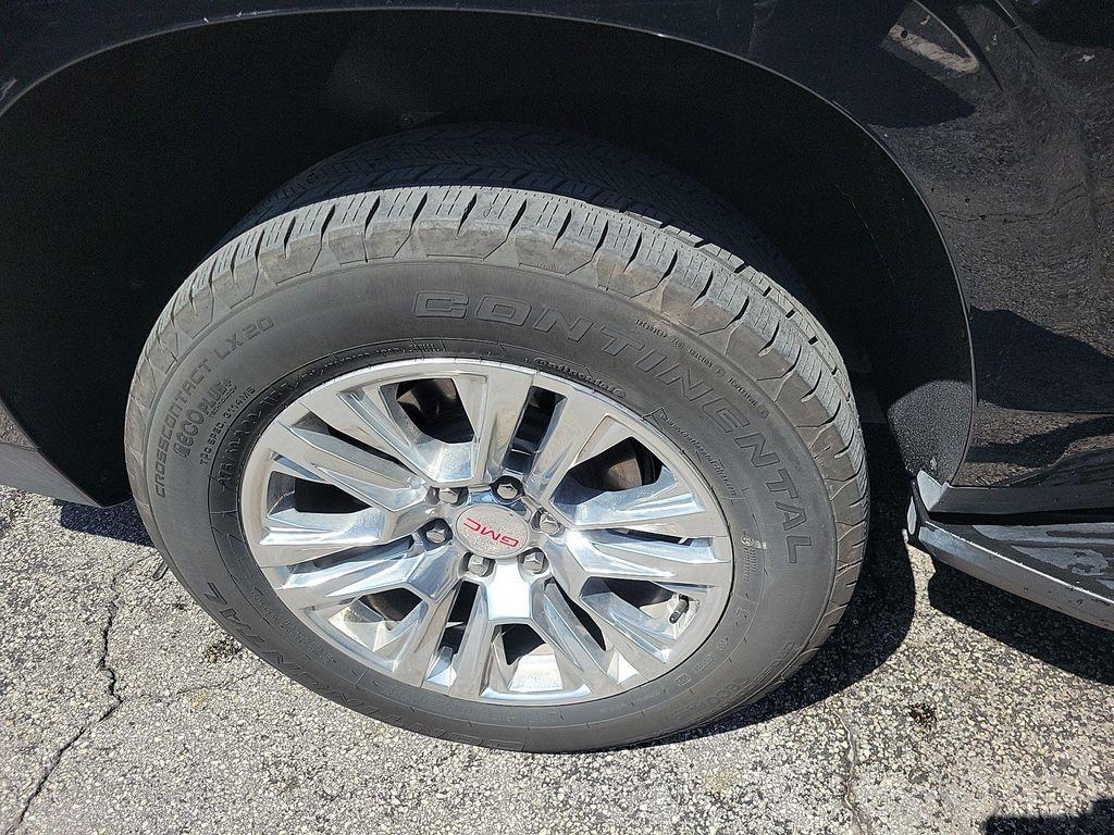 used 2025 GMC Yukon XL car, priced at $74,800