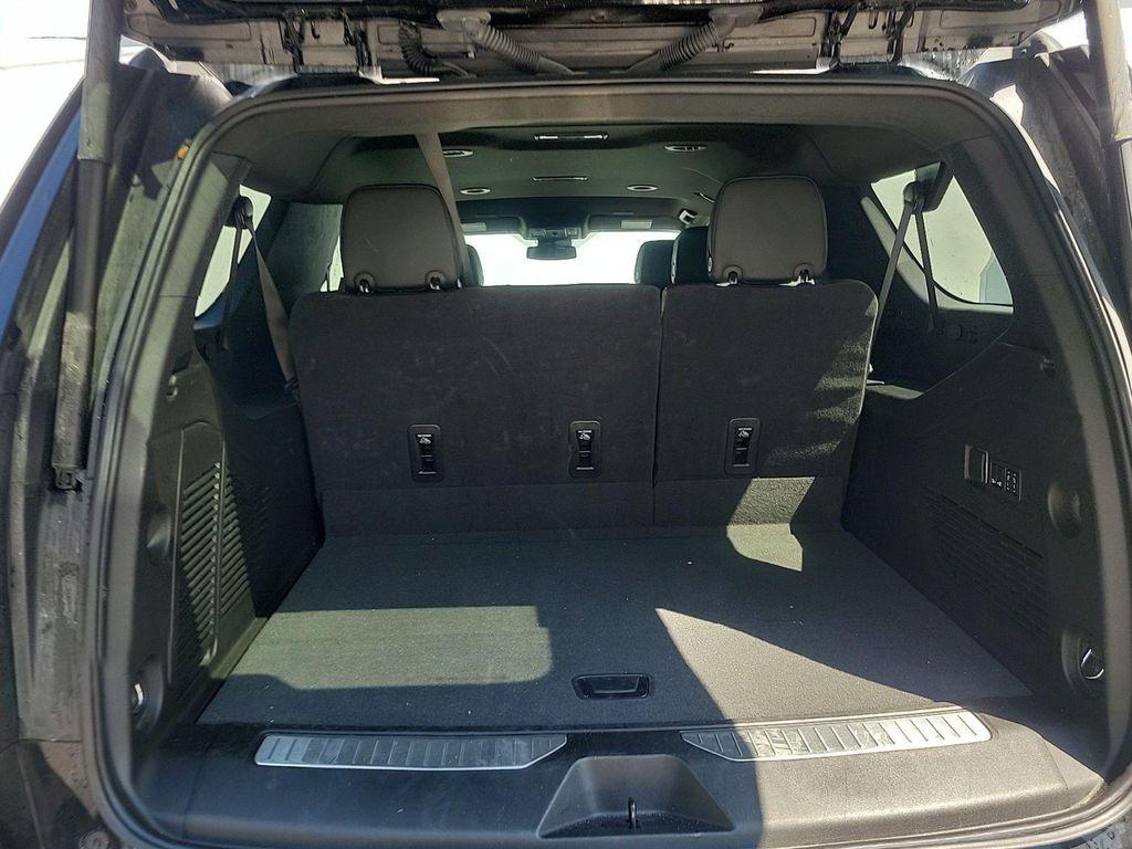 used 2025 GMC Yukon XL car, priced at $74,800