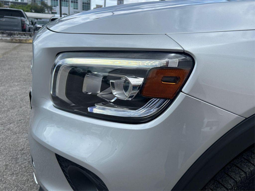 used 2021 Mercedes-Benz GLB 250 car, priced at $20,200