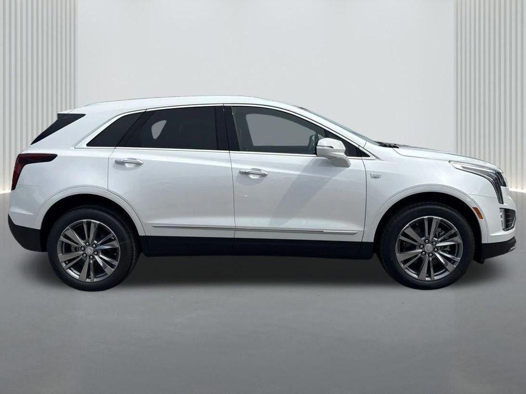 new 2025 Cadillac XT5 car, priced at $53,315