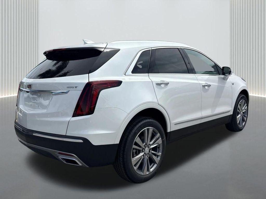 new 2025 Cadillac XT5 car, priced at $53,315