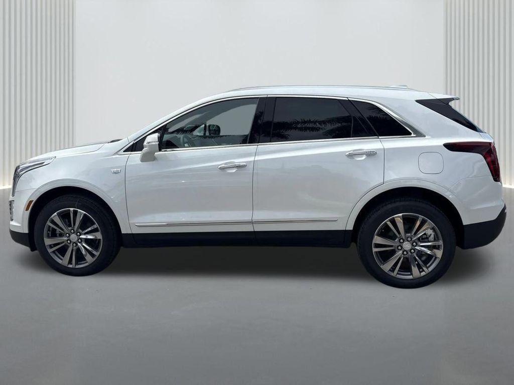 new 2025 Cadillac XT5 car, priced at $53,315