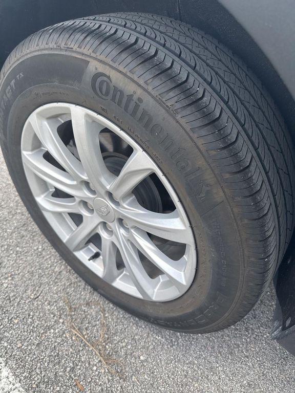 used 2023 Cadillac XT4 car, priced at $24,777