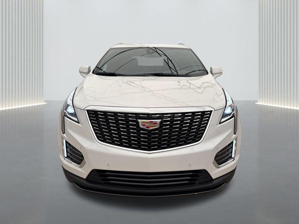 new 2025 Cadillac XT5 car, priced at $43,495