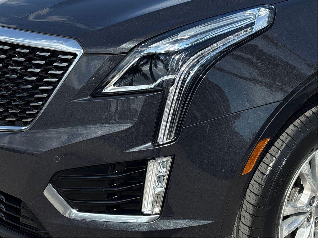 used 2023 Cadillac XT5 car, priced at $24,700