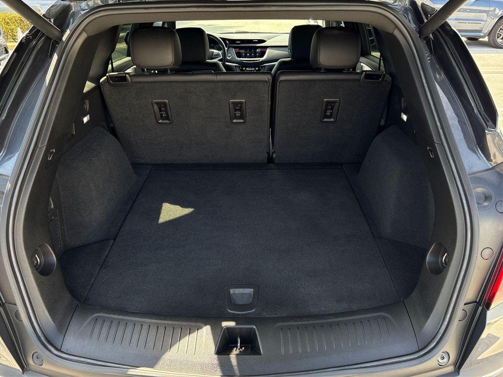 used 2023 Cadillac XT5 car, priced at $24,700