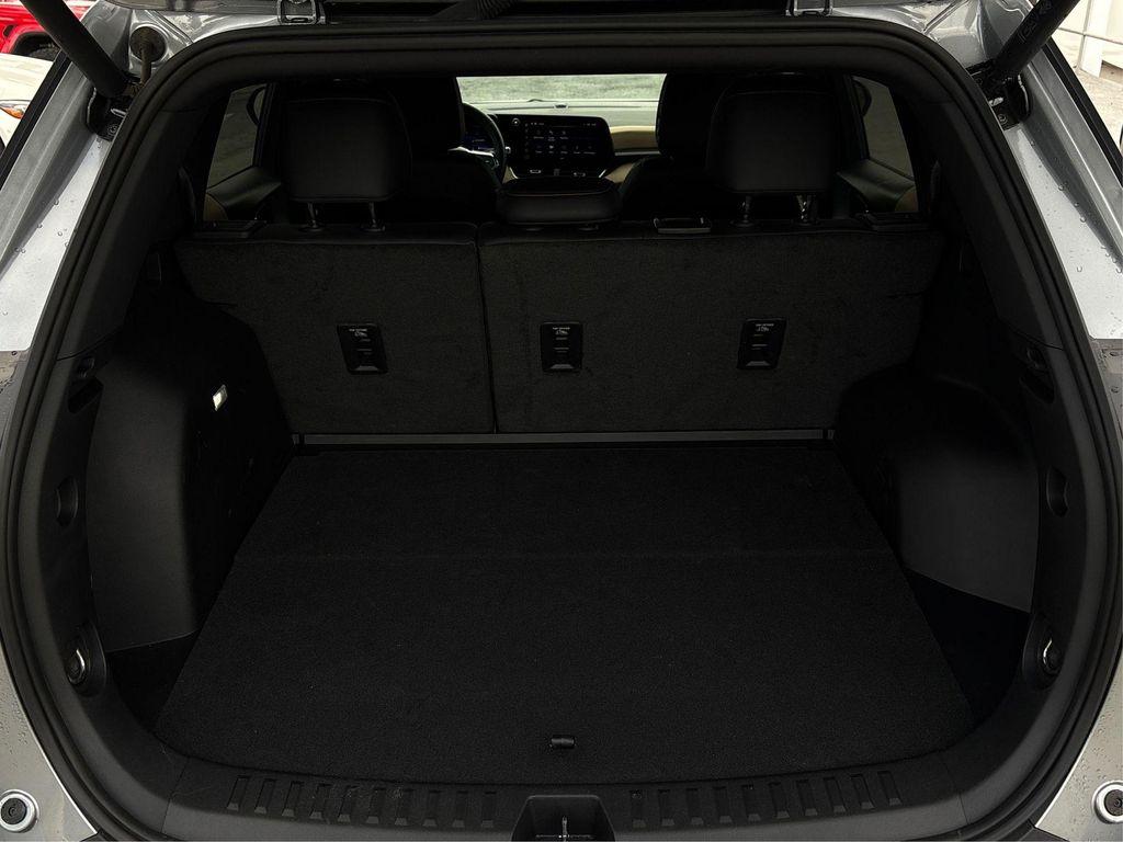 used 2025 Chevrolet Equinox car, priced at $25,995