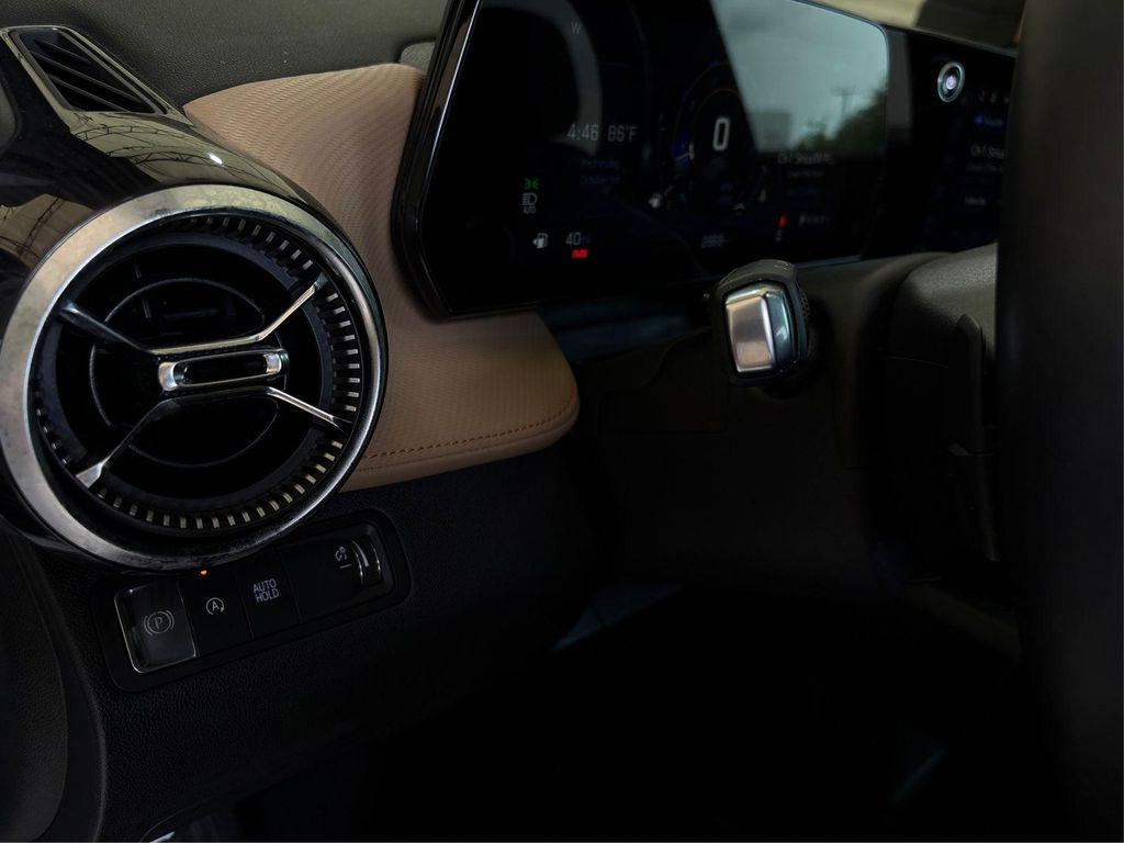 used 2025 Chevrolet Equinox car, priced at $25,995