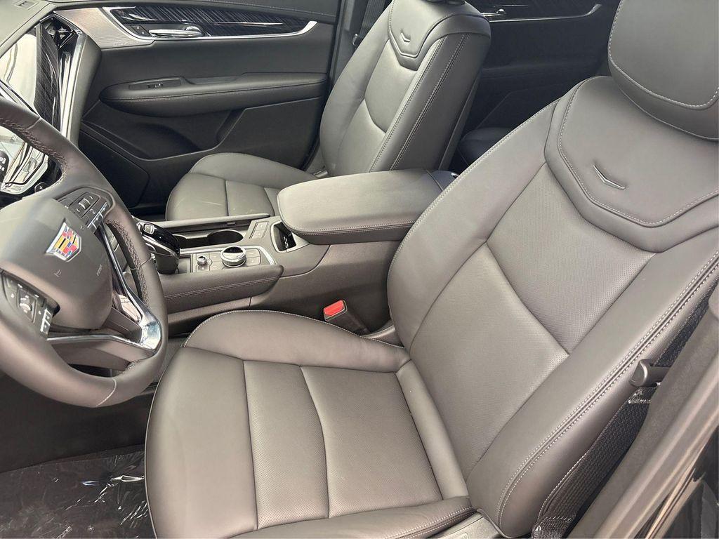 new 2025 Cadillac XT6 car