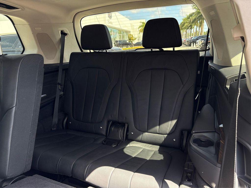 used 2021 BMW X7 car, priced at $36,750