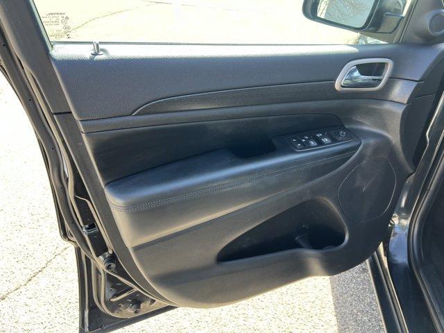 used 2016 Jeep Grand Cherokee car, priced at $13,995