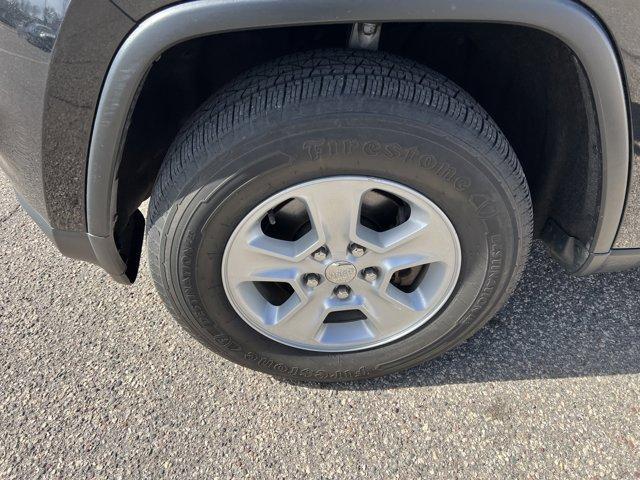 used 2016 Jeep Grand Cherokee car, priced at $13,995