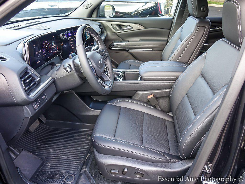 new 2026 Chevrolet Traverse car, priced at $43,975