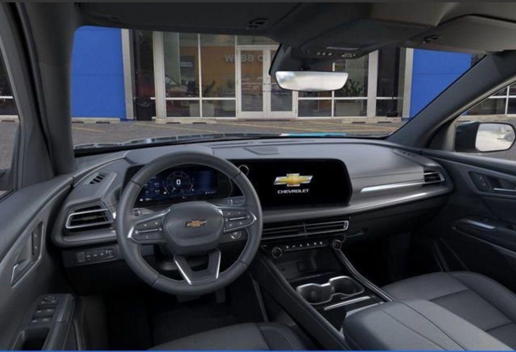 new 2026 Chevrolet Traverse car, priced at $43,280