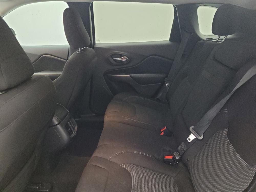 used 2019 Jeep Cherokee car, priced at $15,695