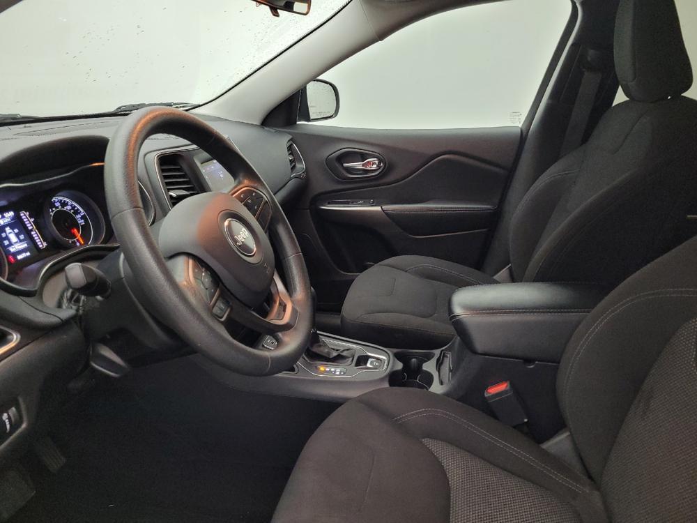 used 2020 Jeep Cherokee car, priced at $17,495