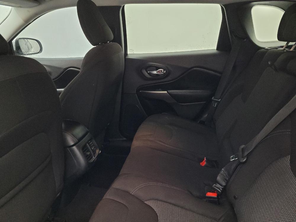 used 2019 Jeep Cherokee car, priced at $18,295