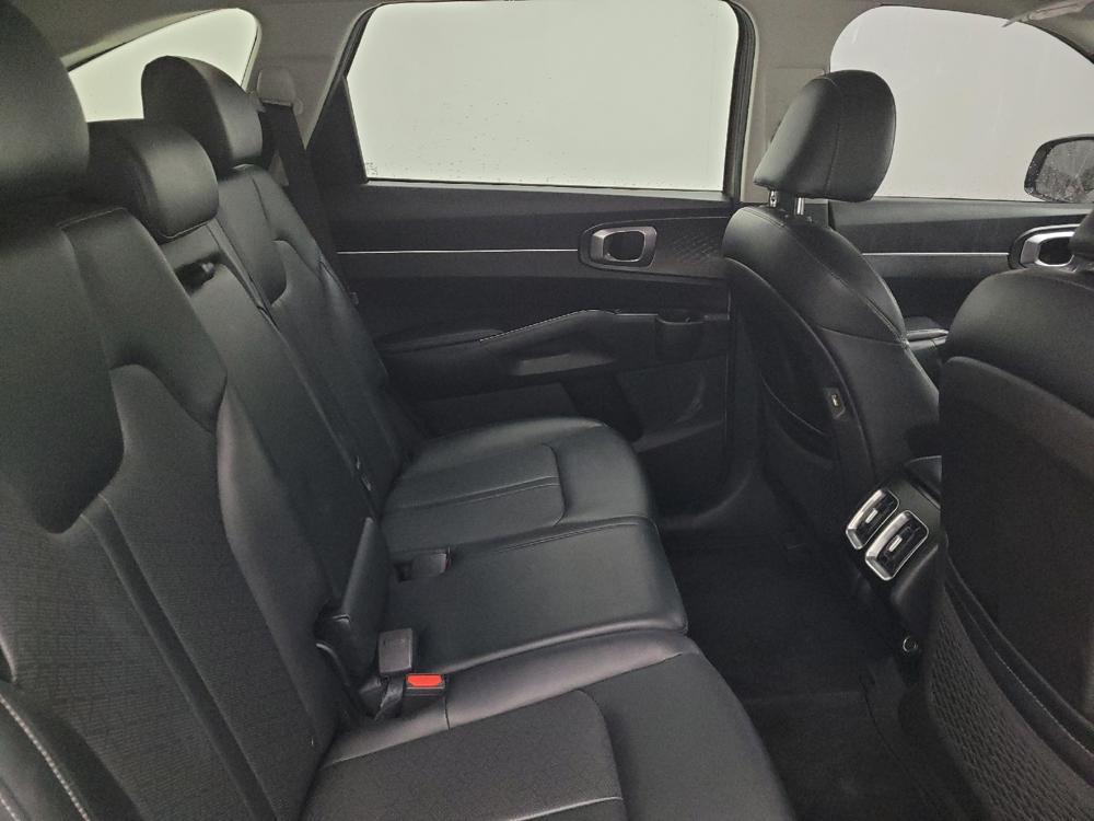 used 2021 Kia Sorento car, priced at $21,295