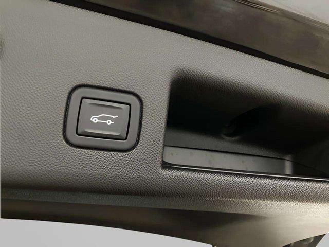 used 2022 Chevrolet Equinox car, priced at $19,996