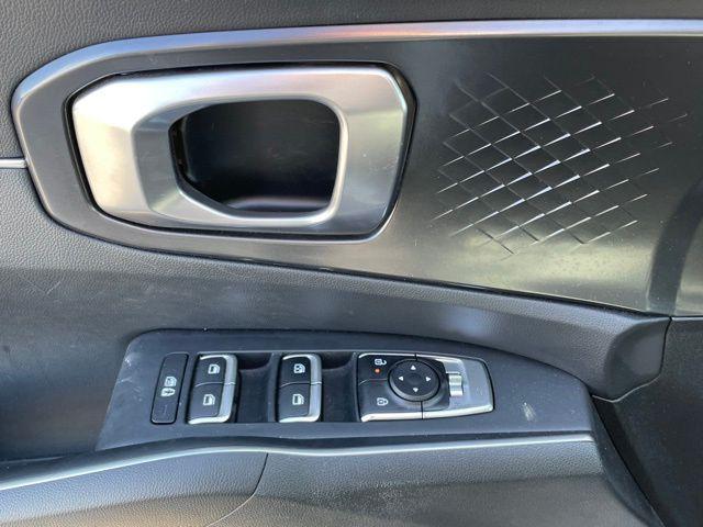 used 2024 Kia Sorento car, priced at $27,000