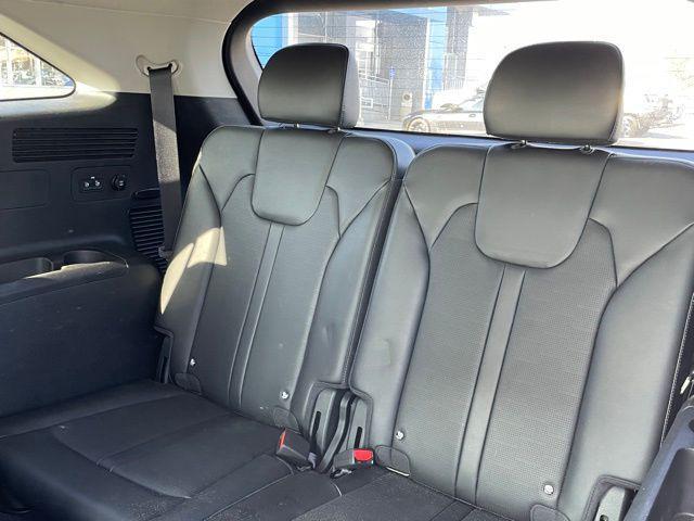 used 2024 Kia Sorento car, priced at $27,000