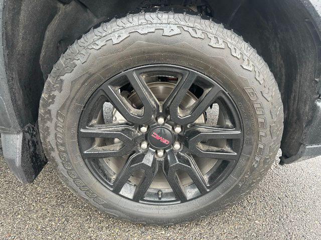 used 2024 GMC Sierra 1500 car, priced at $45,000