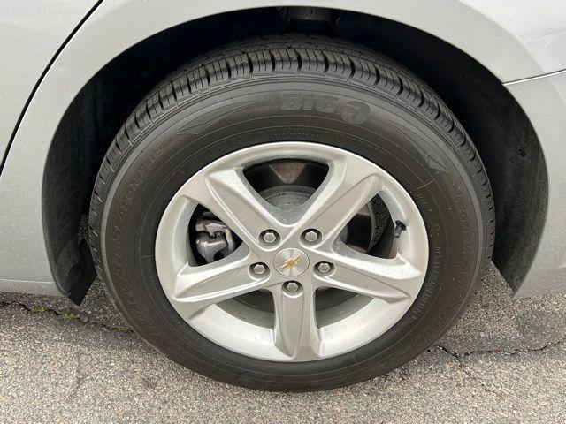 used 2023 Chevrolet Malibu car, priced at $15,500