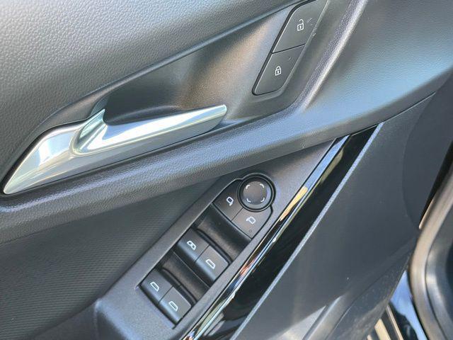 used 2025 Chevrolet Equinox car, priced at $26,500