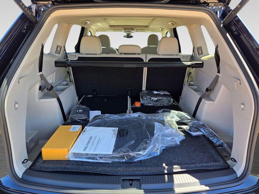 new 2026 Volkswagen Atlas car, priced at $49,076