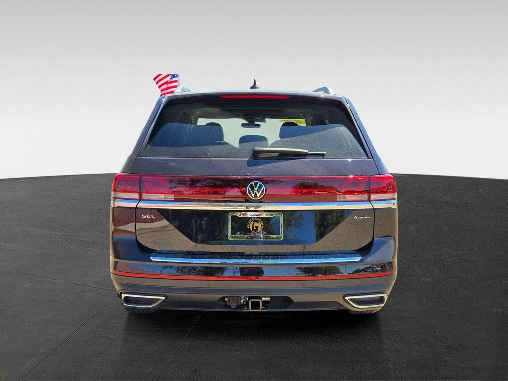 new 2026 Volkswagen Atlas car, priced at $49,076