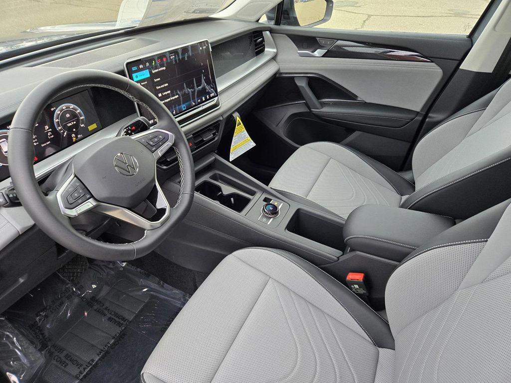 new 2026 Volkswagen Tiguan car, priced at $32,237