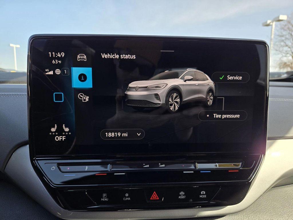 used 2024 Volkswagen ID.4 car, priced at $20,999