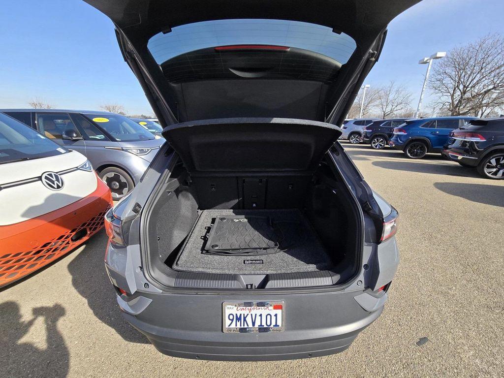 used 2024 Volkswagen ID.4 car, priced at $20,999
