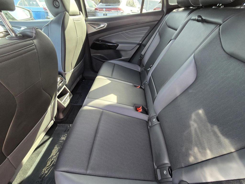 used 2024 Volkswagen ID.4 car, priced at $20,999