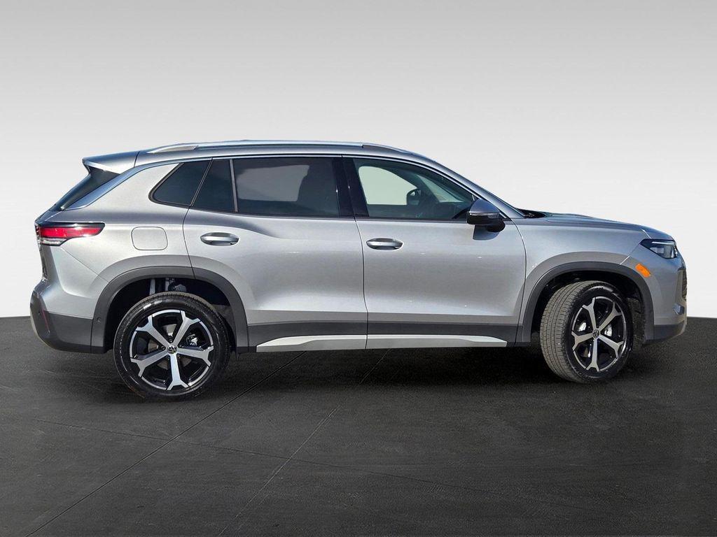 new 2026 Volkswagen Tiguan car, priced at $34,937