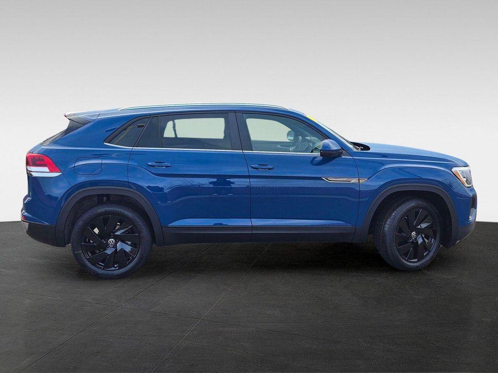 new 2026 Volkswagen Atlas Cross Sport car, priced at $43,084