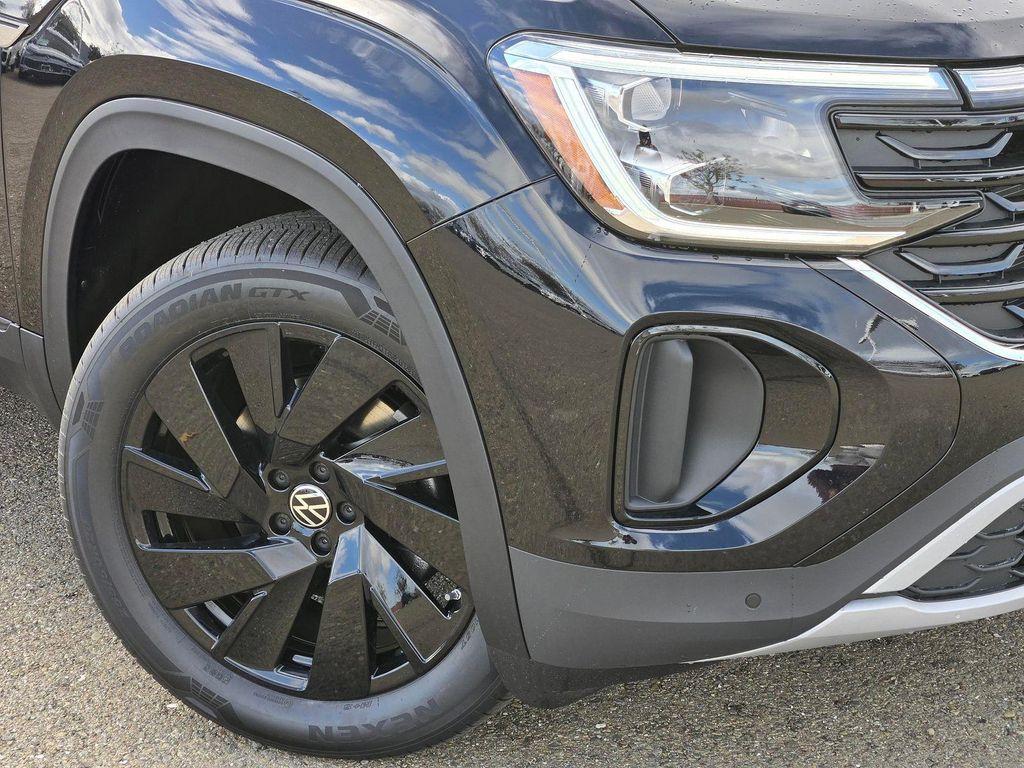 new 2026 Volkswagen Atlas Cross Sport car, priced at $46,584