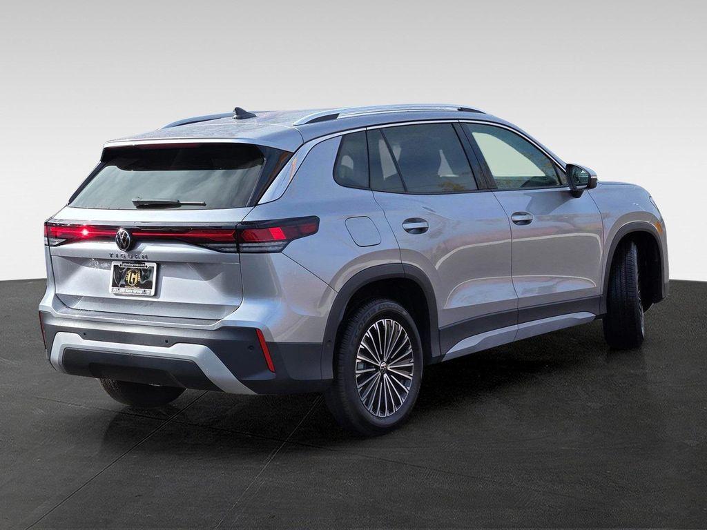 new 2026 Volkswagen Tiguan car, priced at $29,737