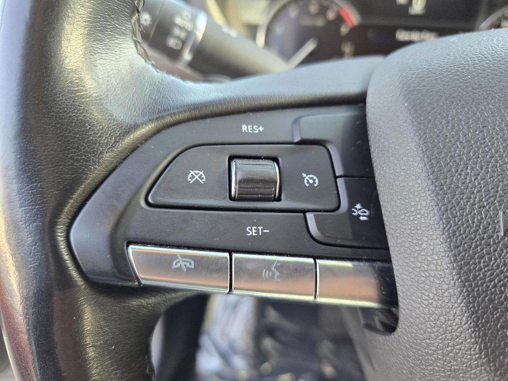 used 2023 Cadillac XT4 car, priced at $21,421