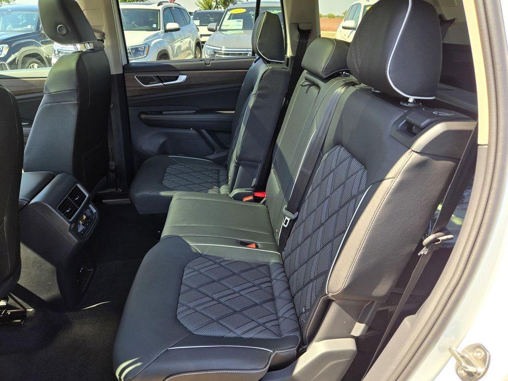 new 2026 Volkswagen Atlas car, priced at $54,541