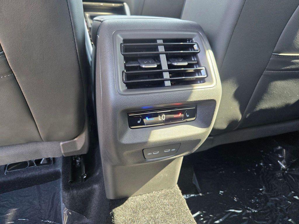 new 2026 Volkswagen Tiguan car, priced at $43,297