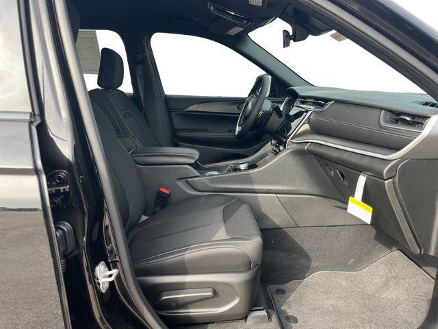 new 2025 Jeep Grand Cherokee L car, priced at $34,997