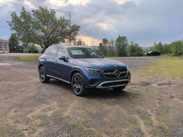 new 2026 Mercedes-Benz GLC 300 car, priced at $61,285